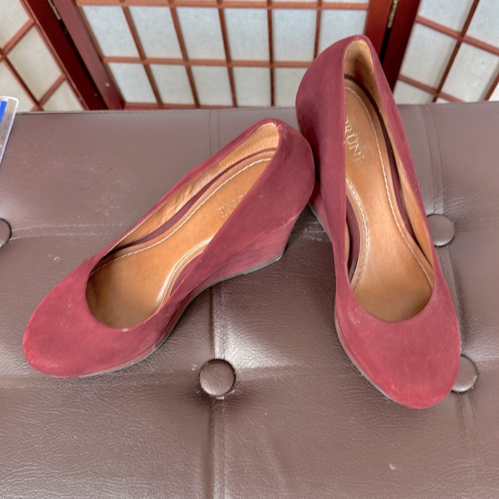 Prune shoes platform in burgundy